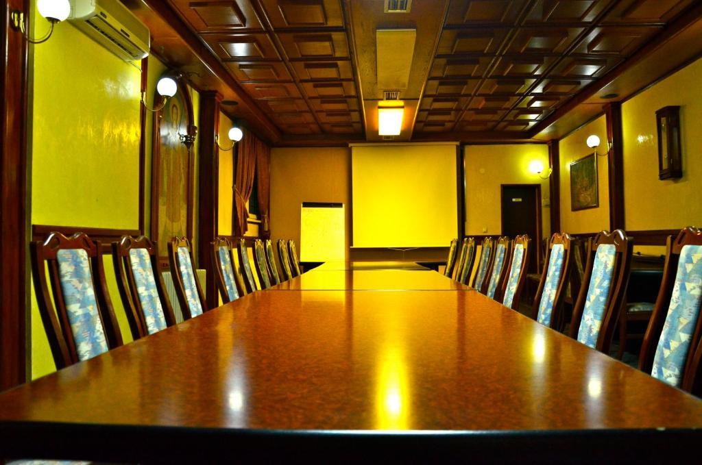 Golden Card Motel Баня-Лука Экстерьер фото
