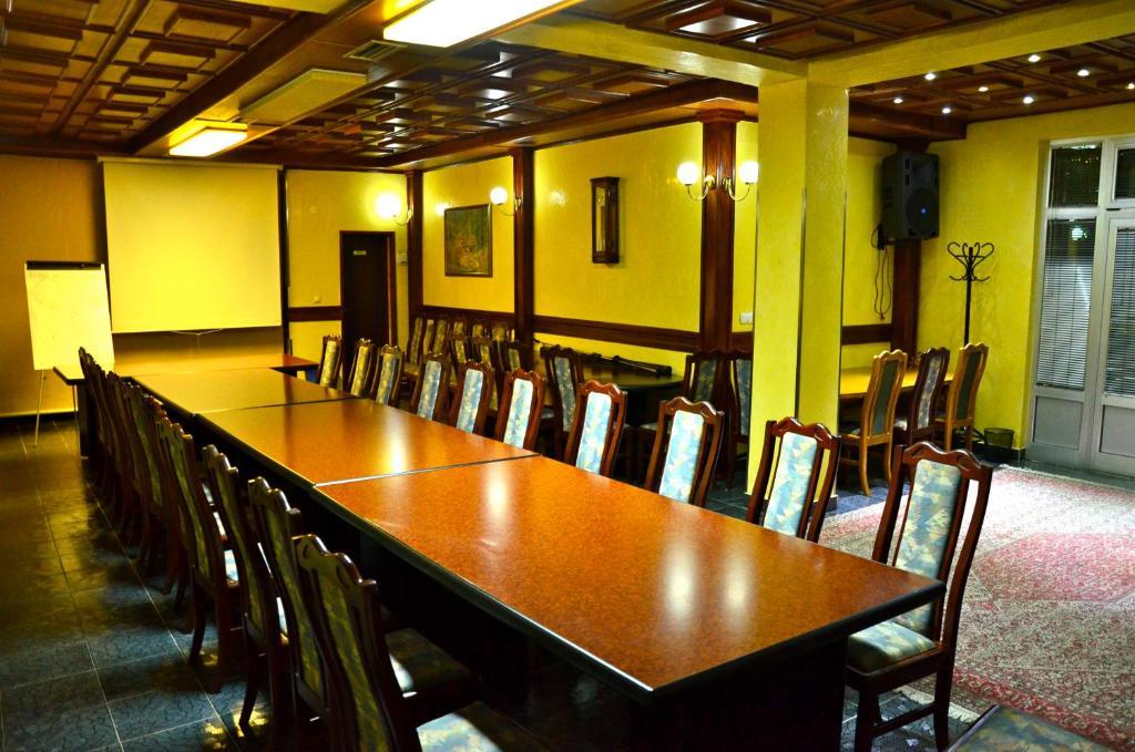 Golden Card Motel Баня-Лука Экстерьер фото